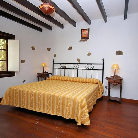 フィンカ ラ クルシータ 3* アリア